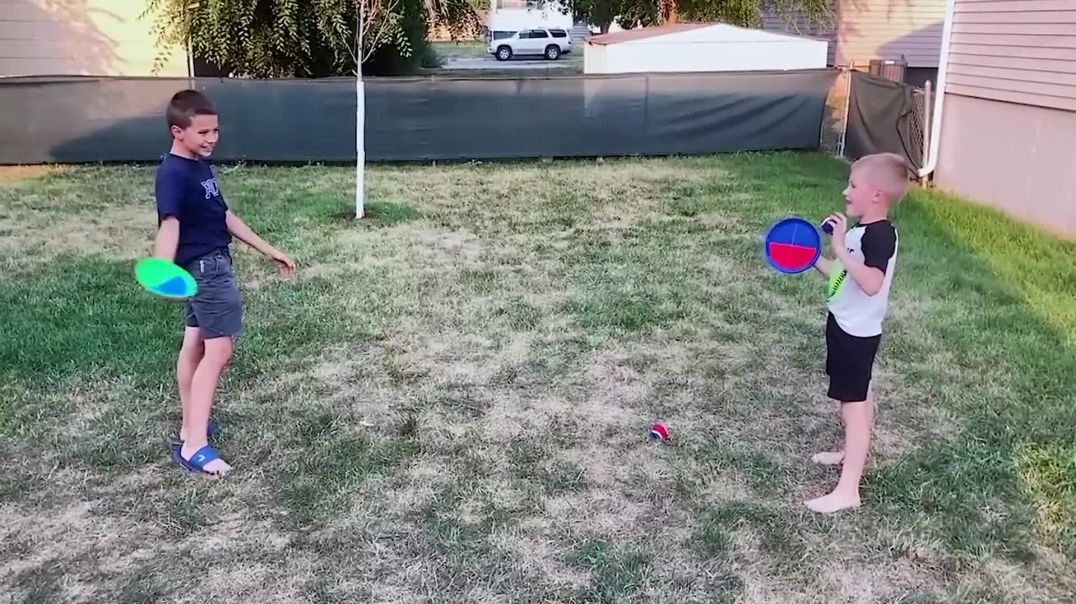 ⁣Upgraded Toss and Catch Ball Game Set Review | Outdoor Beach, Pool & Backyard Game for Kids an